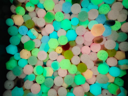 Luminous silicone beads